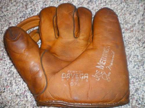 Joe Medwick Davega D74 Front